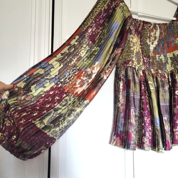 NWOT Anthro Letmebe Smocked Off the Shoulder Blouse Size US 6 Plum Burgundy - Picture 7 of 11